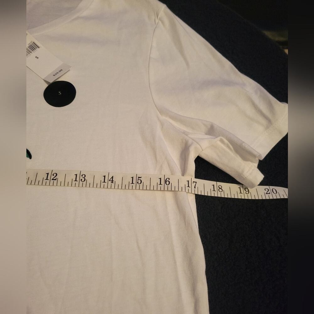 Banana Republic Pineapple White Soft Women's T-shirt Small NWT - Picture 3 of 5